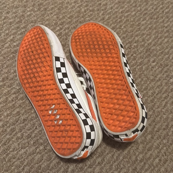 Vans Old Skool Checkerboard White & Orange Skate Shoes - Picture 3 of 4